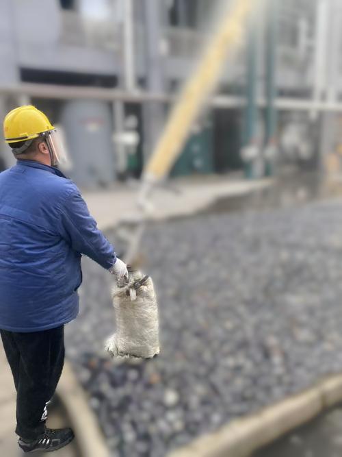 正丹股份積極開展均四甲苯車間火災應急演練，提升安全生產能力